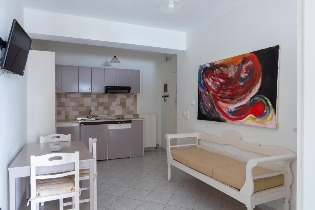 Natassa Apartments Agia Efimia Exterior foto